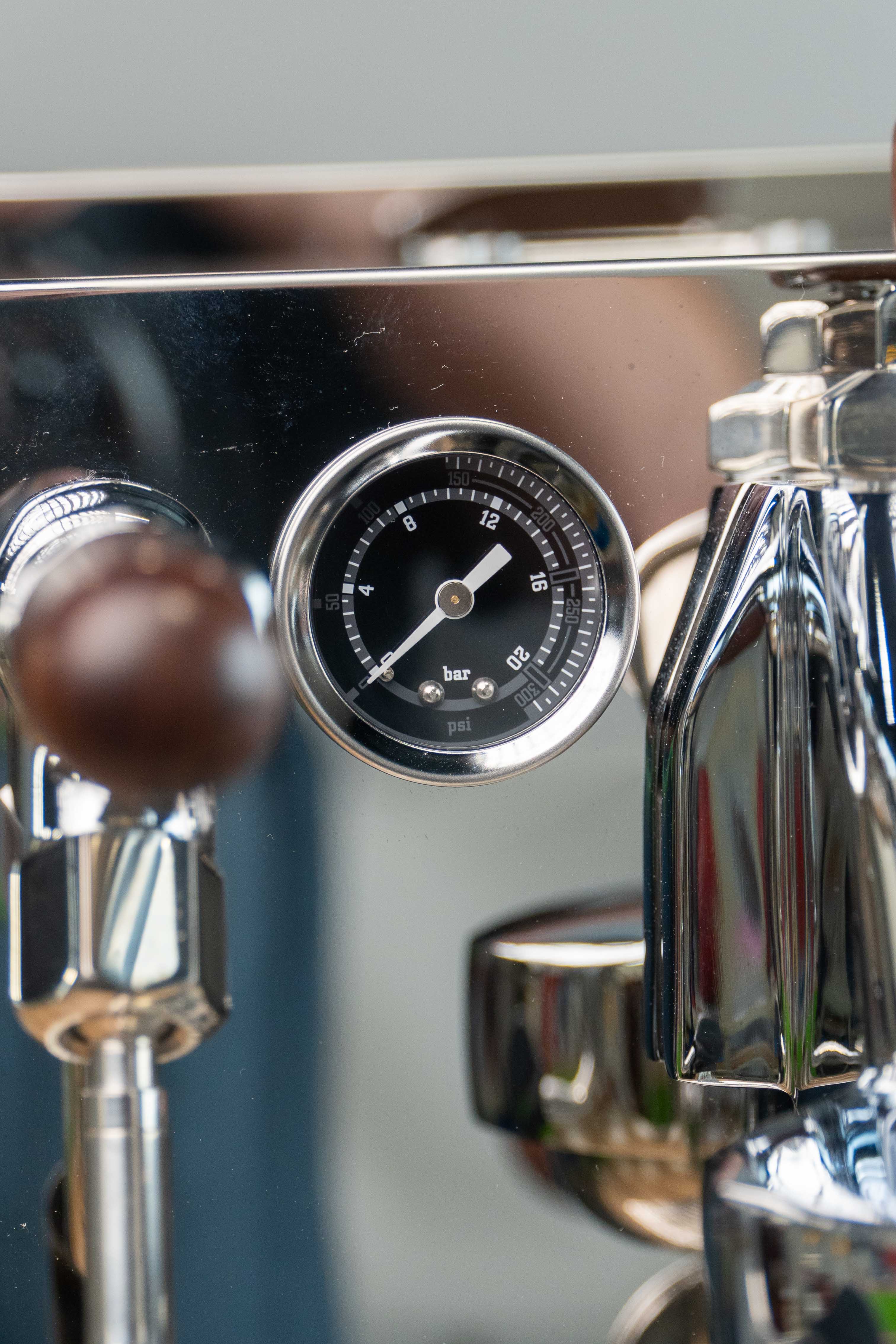 Turin Gallatin Dual Boiler Espresso Machine with PID - Image 12